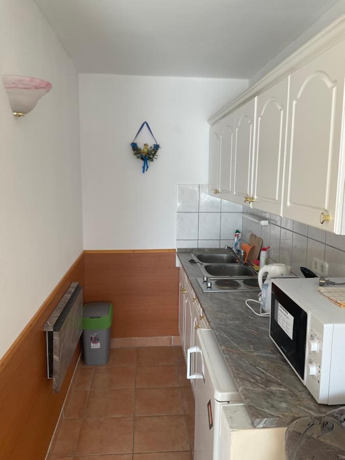 Arany Apartmanhaz Zalagyoengye Zalakaros Exterior photo